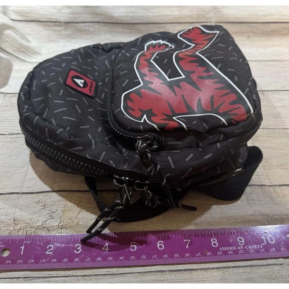 Airwalk Running Man Black & Red Small Bookbag Backpack GREAT DEAL TbH2